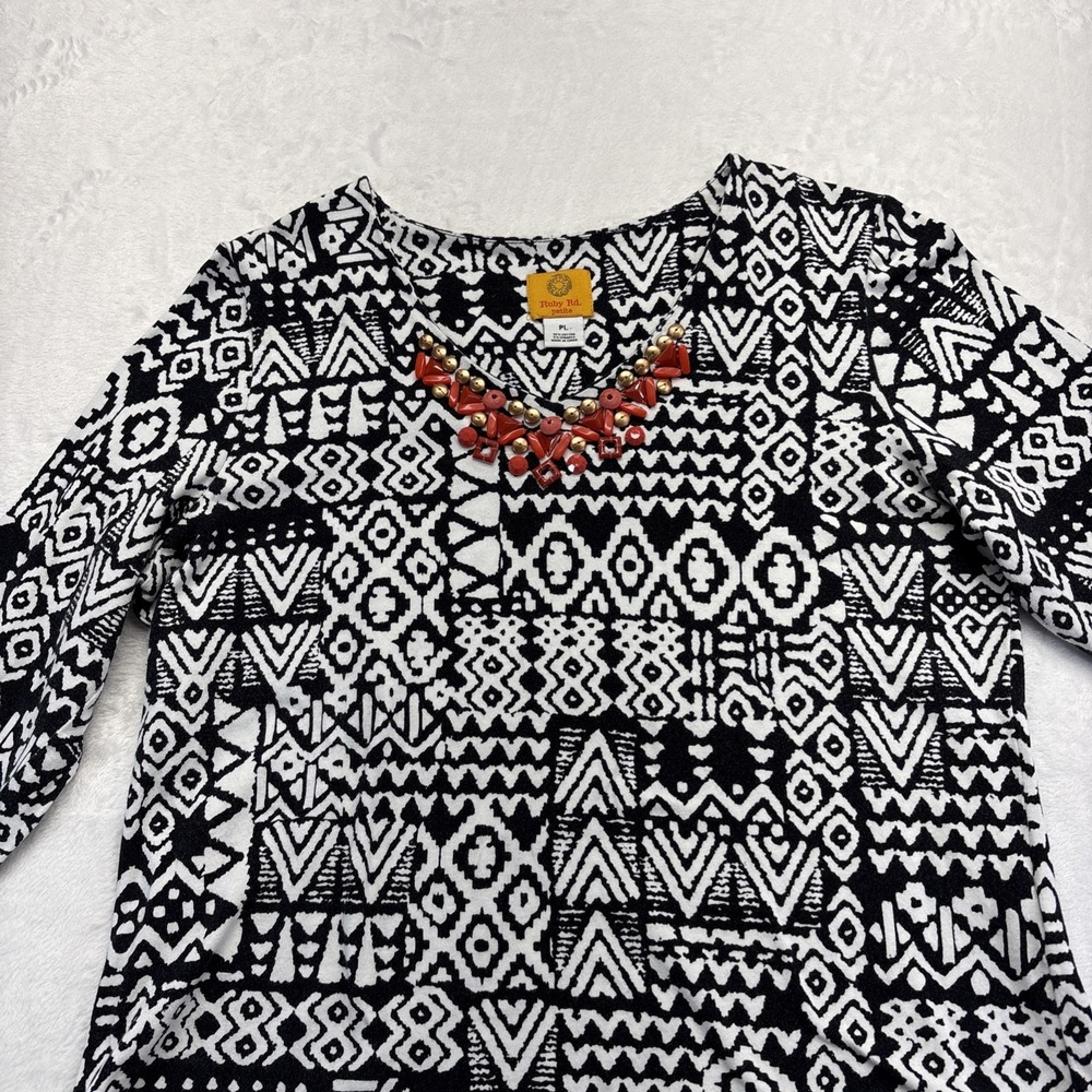 Ruby Rd Top Women's Petite Large White/Black Graphic 3/4 Sleeve Embellished